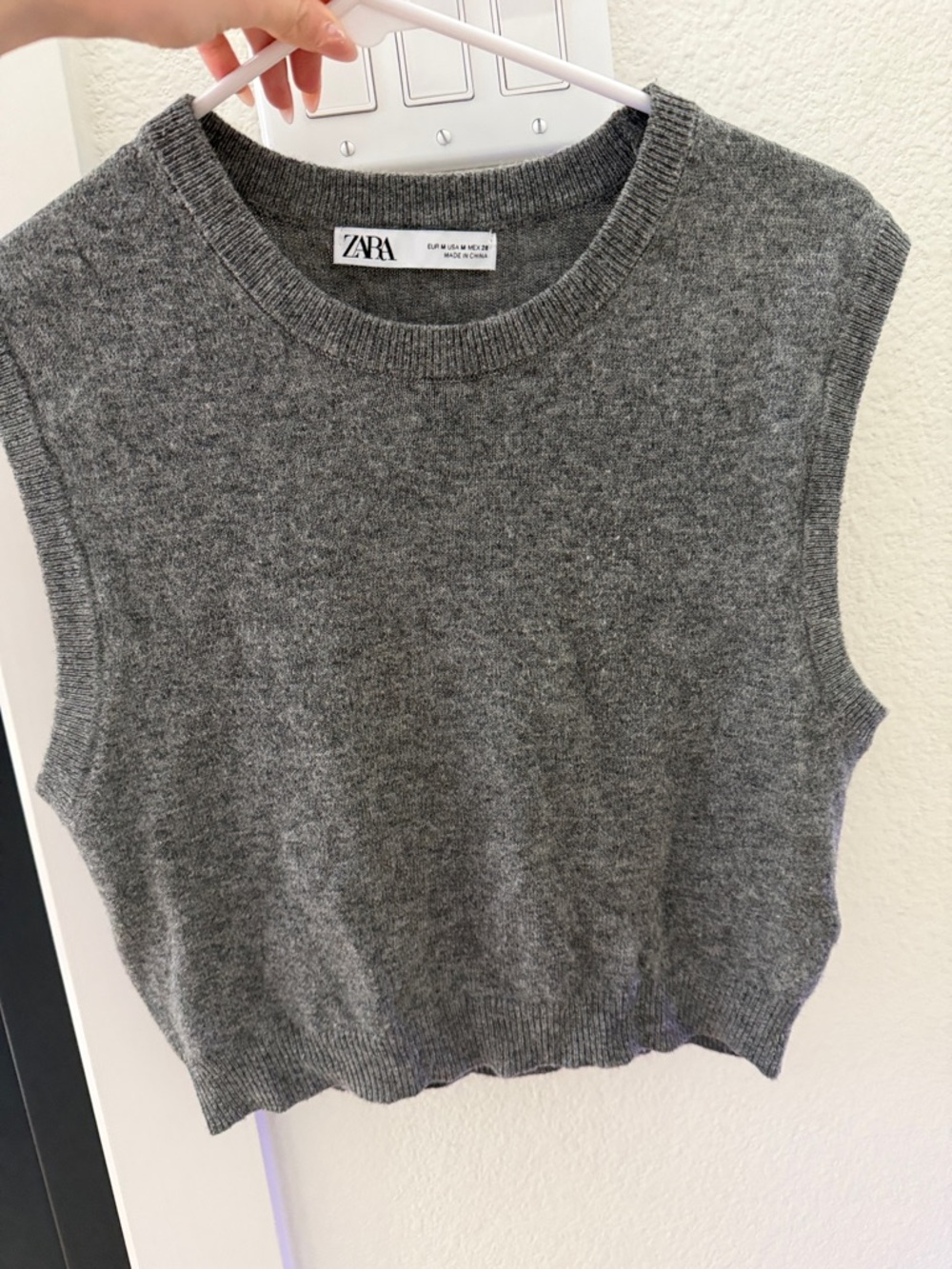Zara Charcoal Gray Sleeveless Knit Vest
